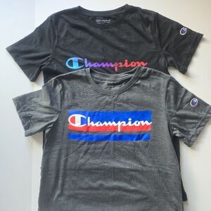 ❤ Champion, Boys 2 tee-shirts , sportswear, Size: M, Color Black and Gray.